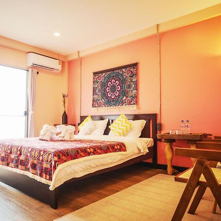 Elegant Lanna Guesthouse Chiang Mai Buitenkant foto