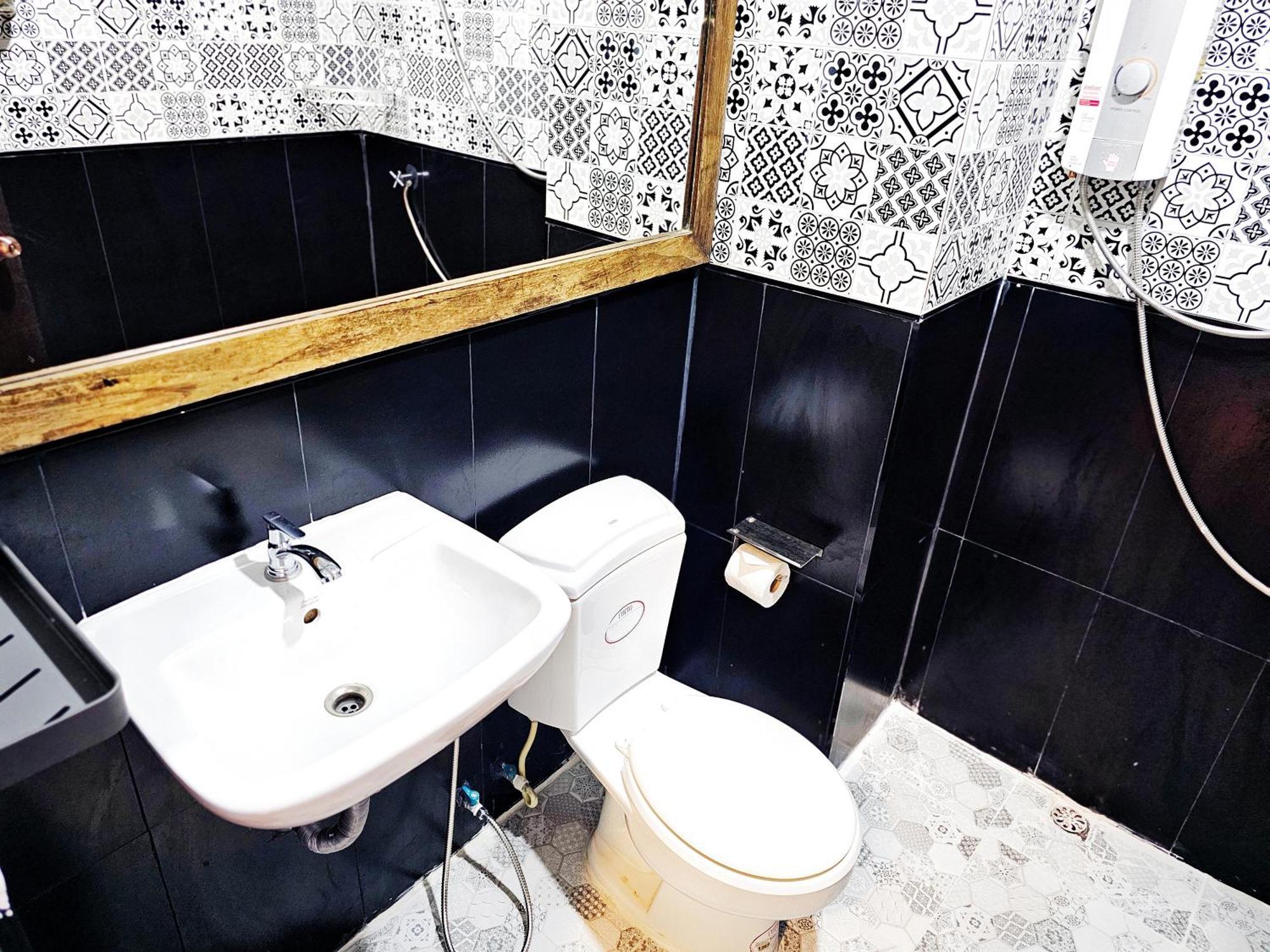 Elegant Lanna Guesthouse Chiang Mai Buitenkant foto